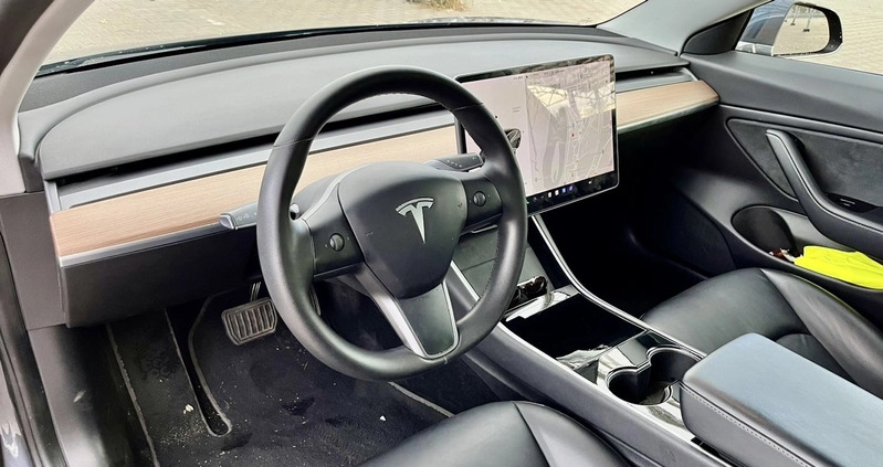 Tesla Model 3 cena 123000 przebieg: 97600, rok produkcji 2020 z Mordy małe 46